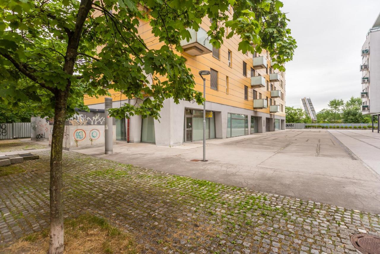 Apartma N'Poznam Daire Ljubljana Dış mekan fotoğraf